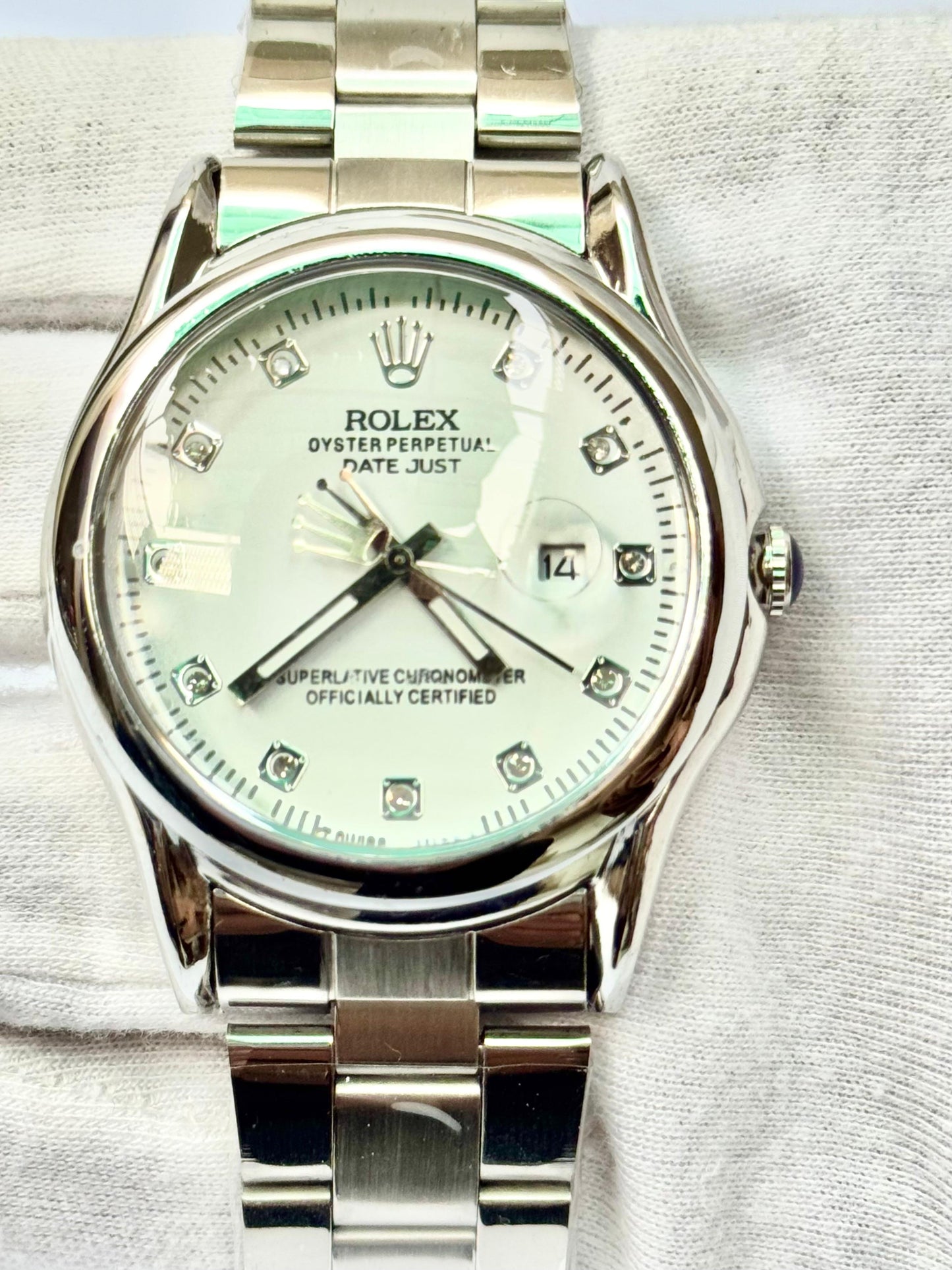 PREMIUM QUALITY WATCH  DATE-ADJUST CHROME FINSH
